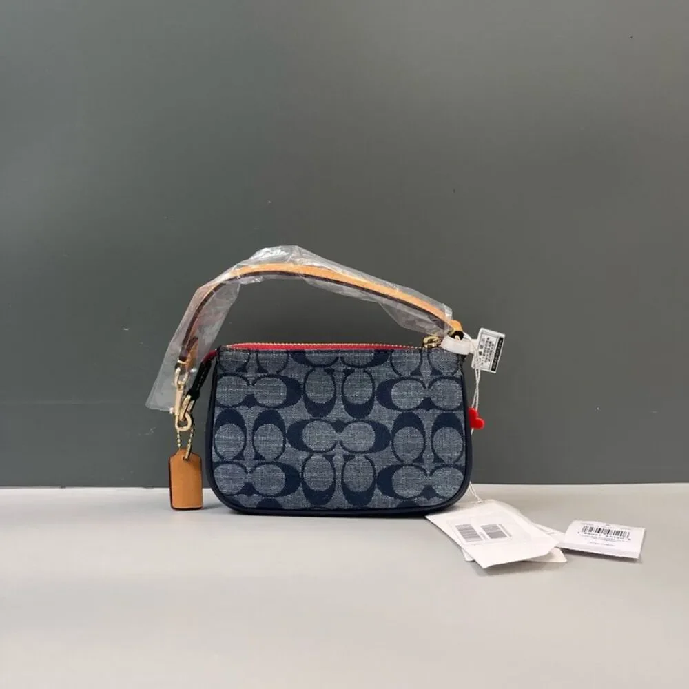 Coach Women Pre-Loved Bag Very Good Condition